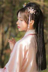 精品阅读出村后,大佬她在城里杀疯了