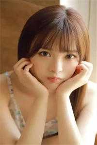 觉醒后,假千金凭实力成团宠畅销书籍