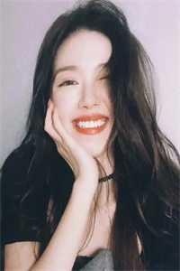 什么，我成了书里的痴汉女配？长篇小说