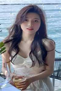 精品阅读活成前任白月光后,她桃花朵朵开